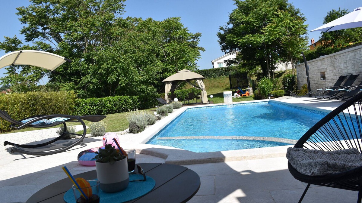 Sveti Petar u Sumi Villa | Bestes Angebot für Last-minute-buchung,check In-check Out-flexible !