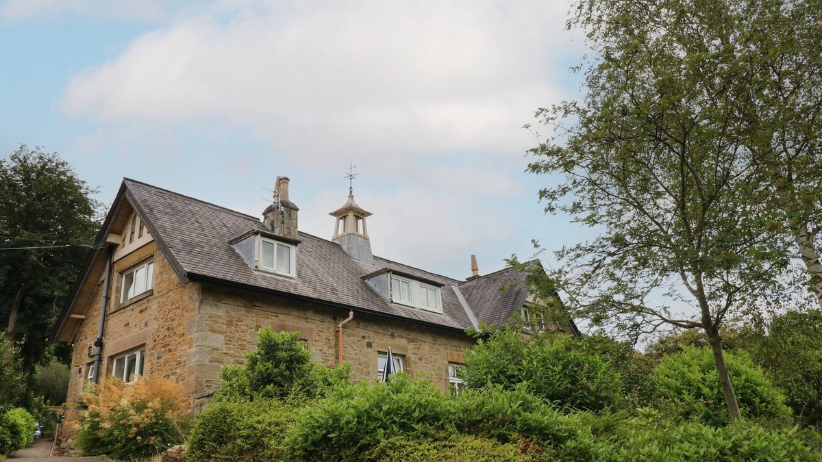 Calver Cottage | BETHANY B, with a garden in Calver