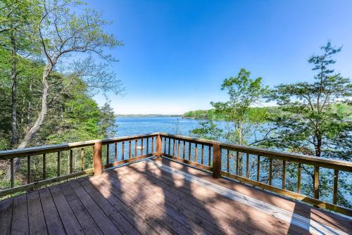 Mineral House | Better at the Lake