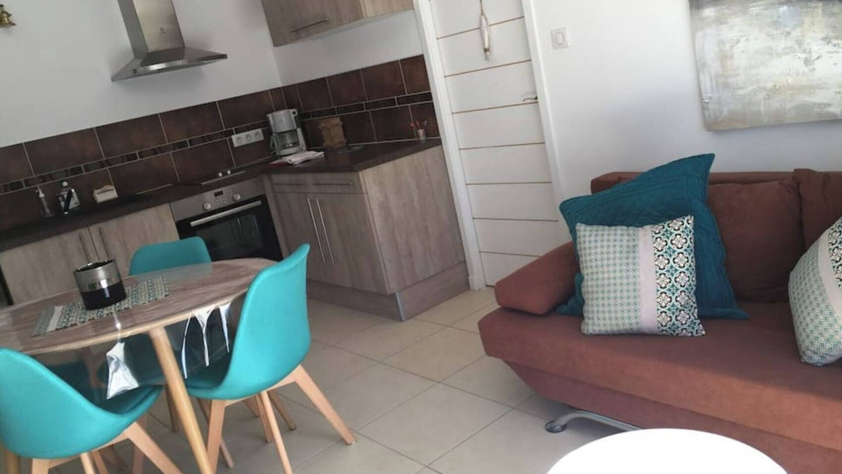 Saint-Pierre-d'Oleron Cottage | Between land & sea. Country atmosphere near the beach