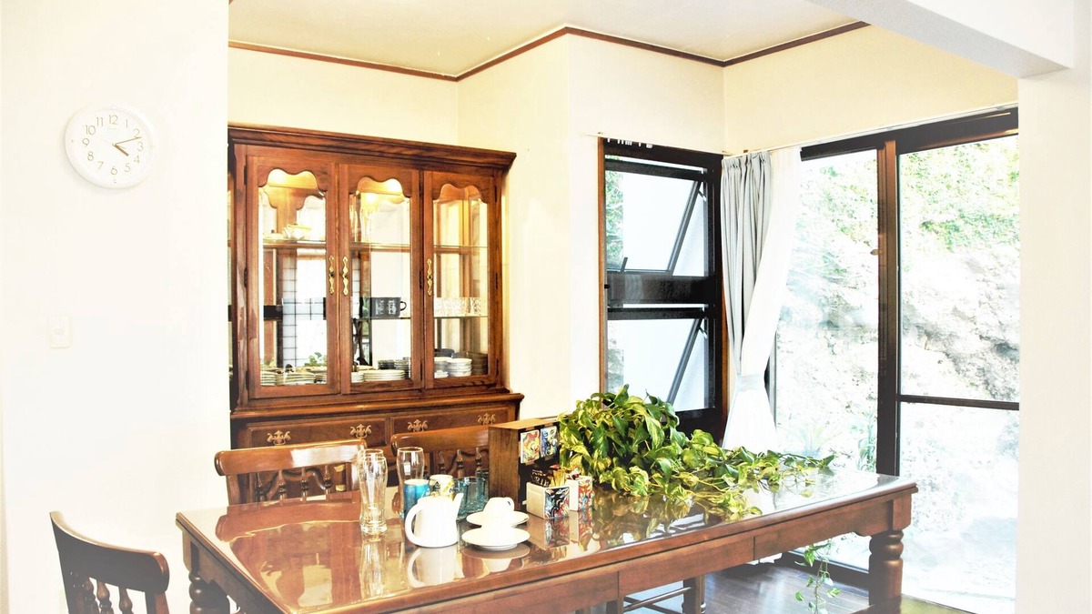 Sobe Villa | Between House And Beach with Bathingsuit