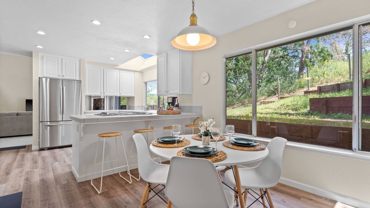 Concord House | Between Napa & San Francisco 6bed large bright