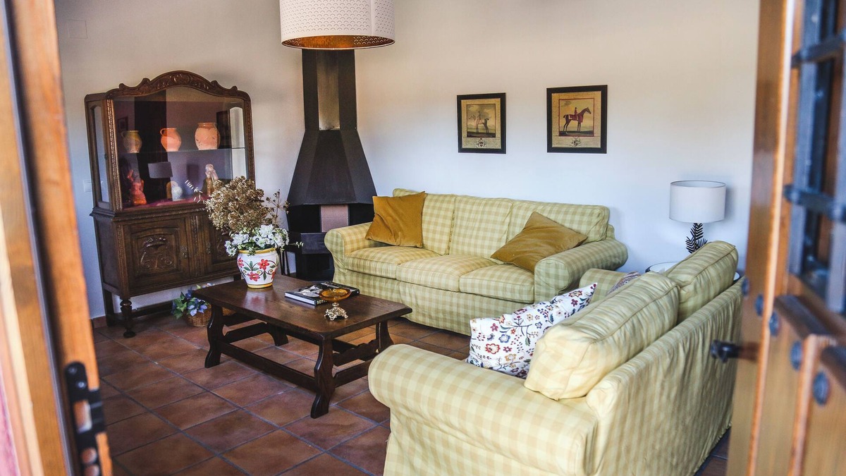 Cabanas de Sayago Cottage | Between oaks and open skies: rural house for 10 people 25 km from Zamora