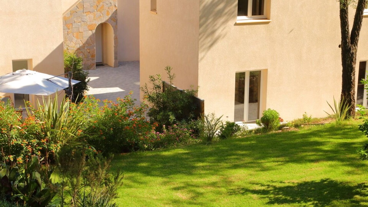 Valle-di-Mezzana House | Between sea and mountains, find peace and quiet in one of our villas