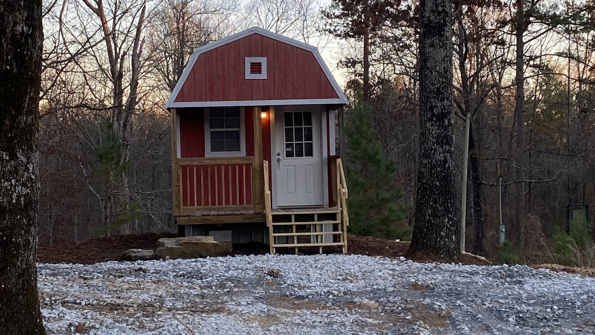 Salem Cabin | Between The Lakes Cozy Cabin- Free Park Passn