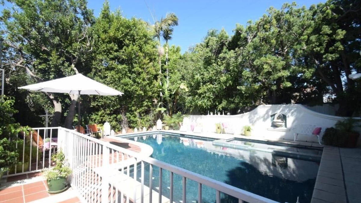 Pico - Robertson House | Beverly Hills Celebrity Home