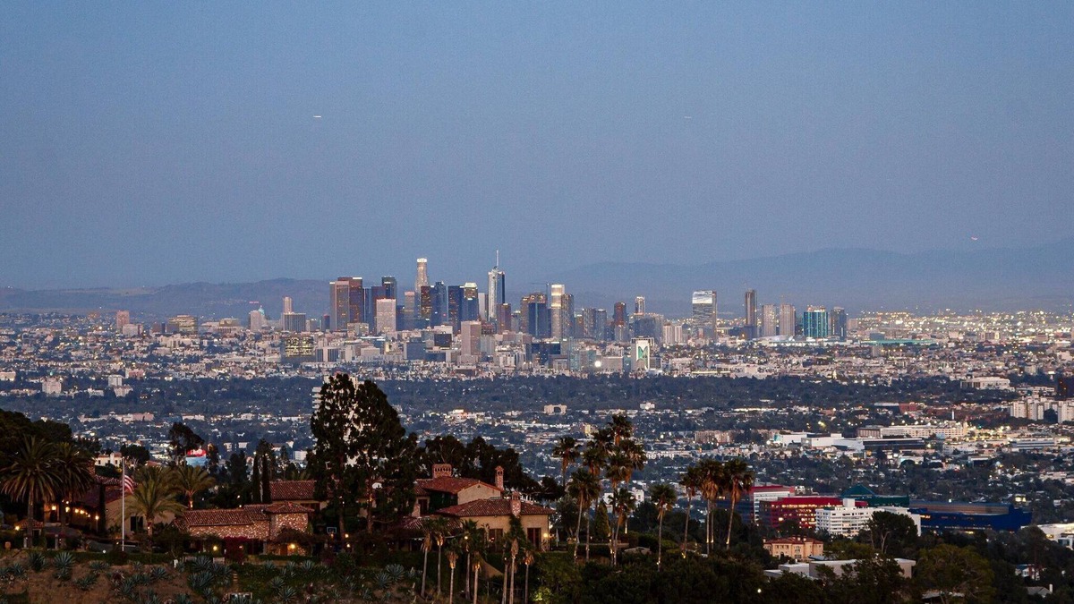 Beverly Hills House | Beverly Hills City Lights View Mansion