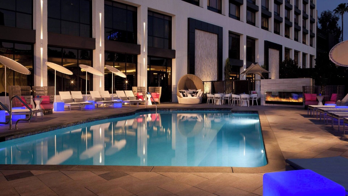 Pico - Robertson Hotel | Beverly Hills Marriott