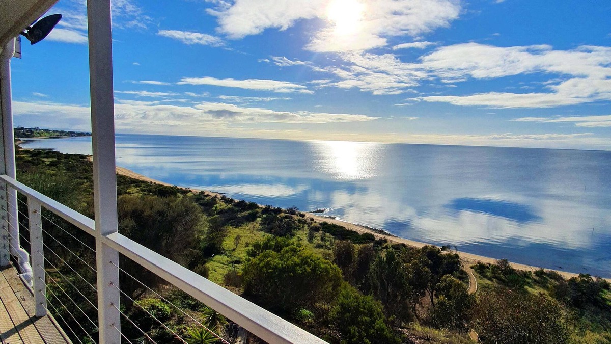 Muloowurtie House | Beyond the Point - secluded beach getaway