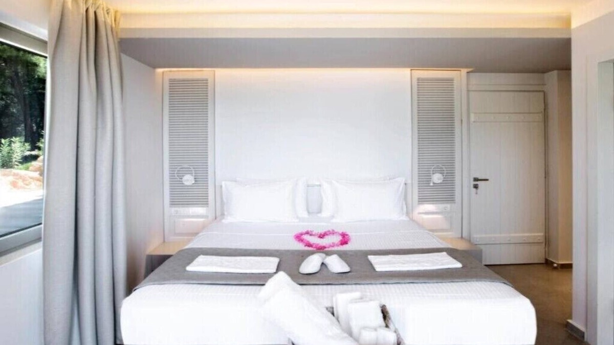 Punta Apartment | BH982 - C - Suite Skiathos