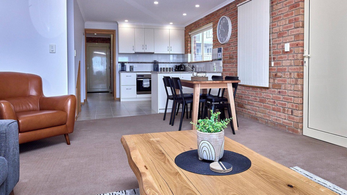 Bicheno Apartment | Bicheno Spa Villa - Freycinet Holiday Houses