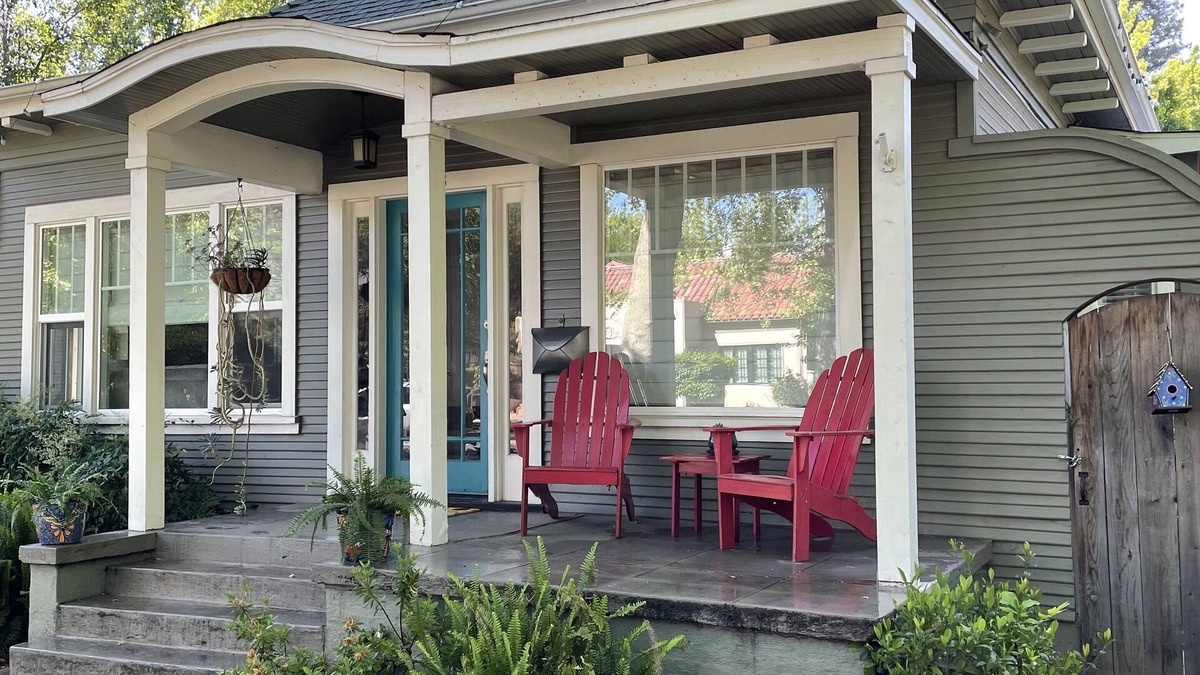 Chico House | Bidwell Bijou: Luxurious home 1 block from Bidwell Park & Downtown.