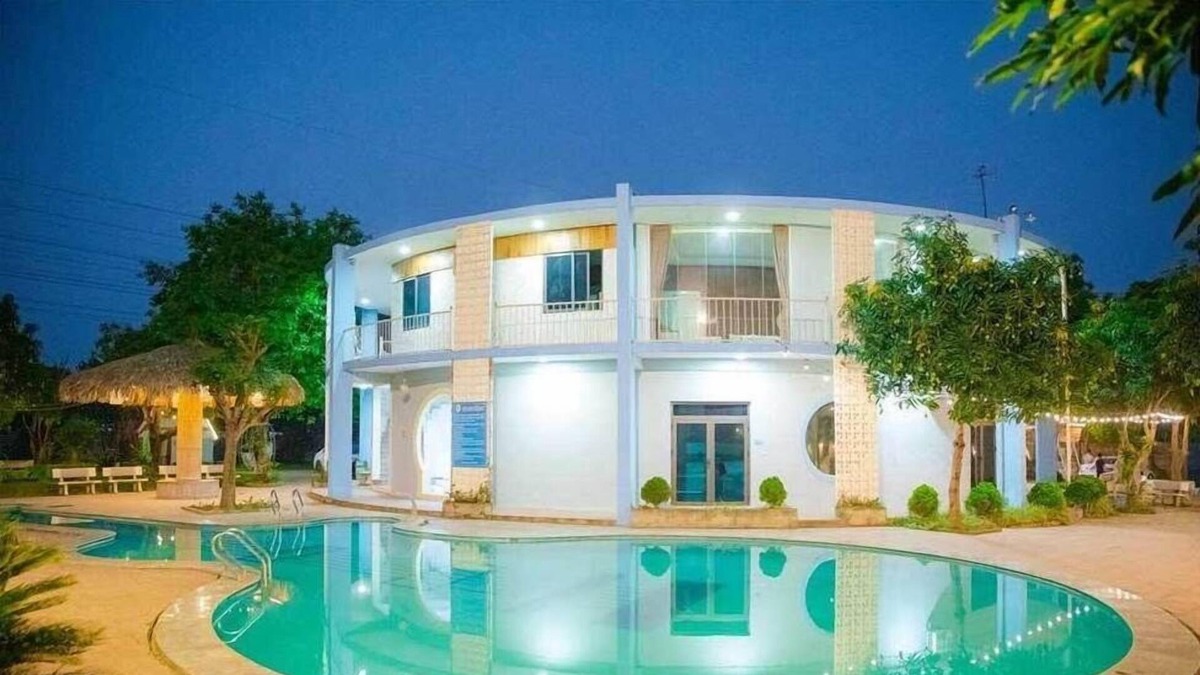 Luong Son Resort | Bien Dong Complex