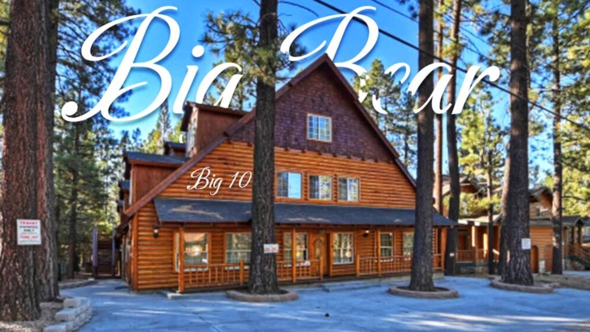 Summit Estates House | Big 10 Luxury Cabin/Walk to Snow Summit- HotTub