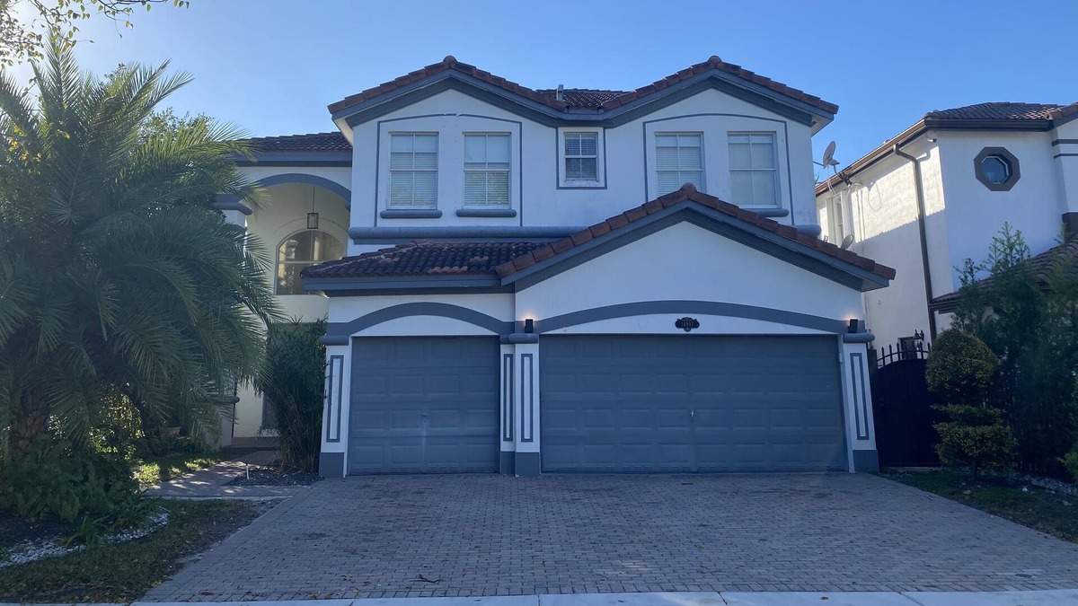 Tamiami House | Big/Beautiful in the heart of Miami with Jacuzzi