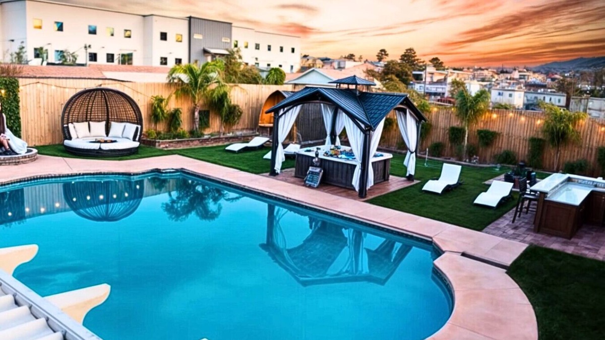 North Las Vegas Apartment | Big Compound | Pool + Hot Tub| Game Room|Sleeps 16
