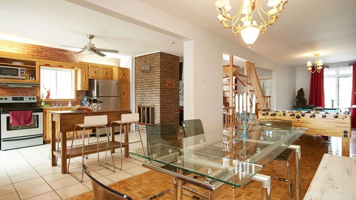 Cote-Saint-Paul House | Big Cozy House 5 bedrooms close to downtown