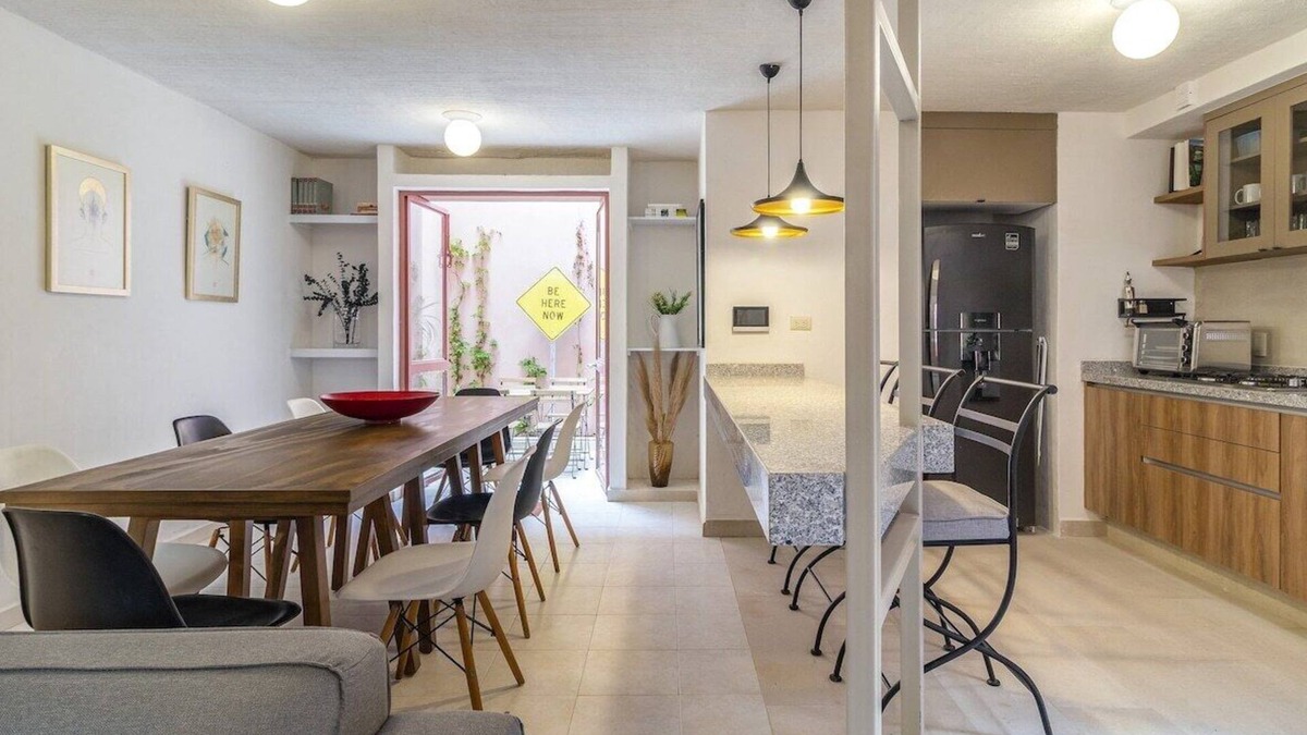 Downtown Queretaro Apartment | Big cozy apartment, top location. 4bd 3ba. 150mbps