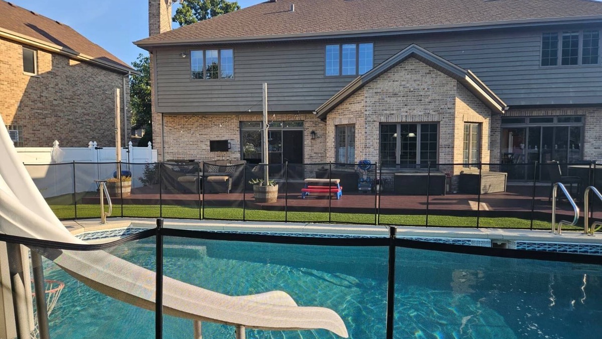 Wood Dale House | Big Family