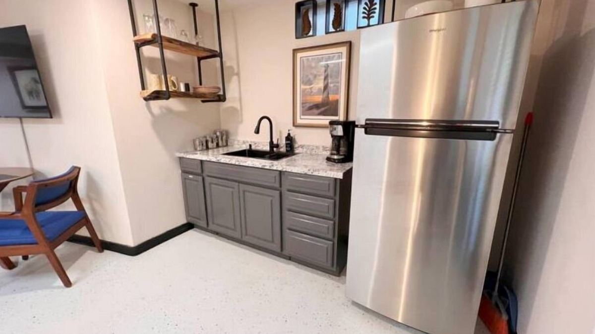 Danville House | Big Group? Centrally& Stylish 4BR/3.5BA Home