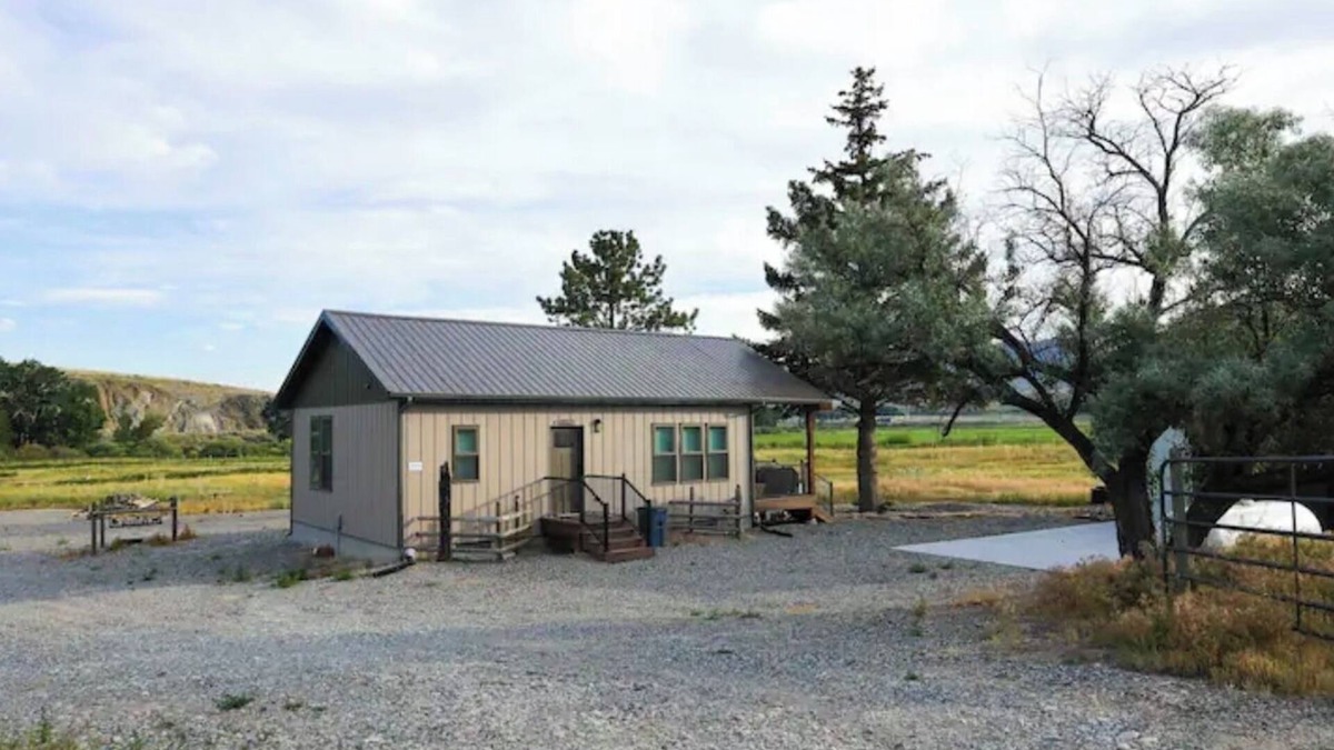 Glen House | Big Hole River Property- Lure House