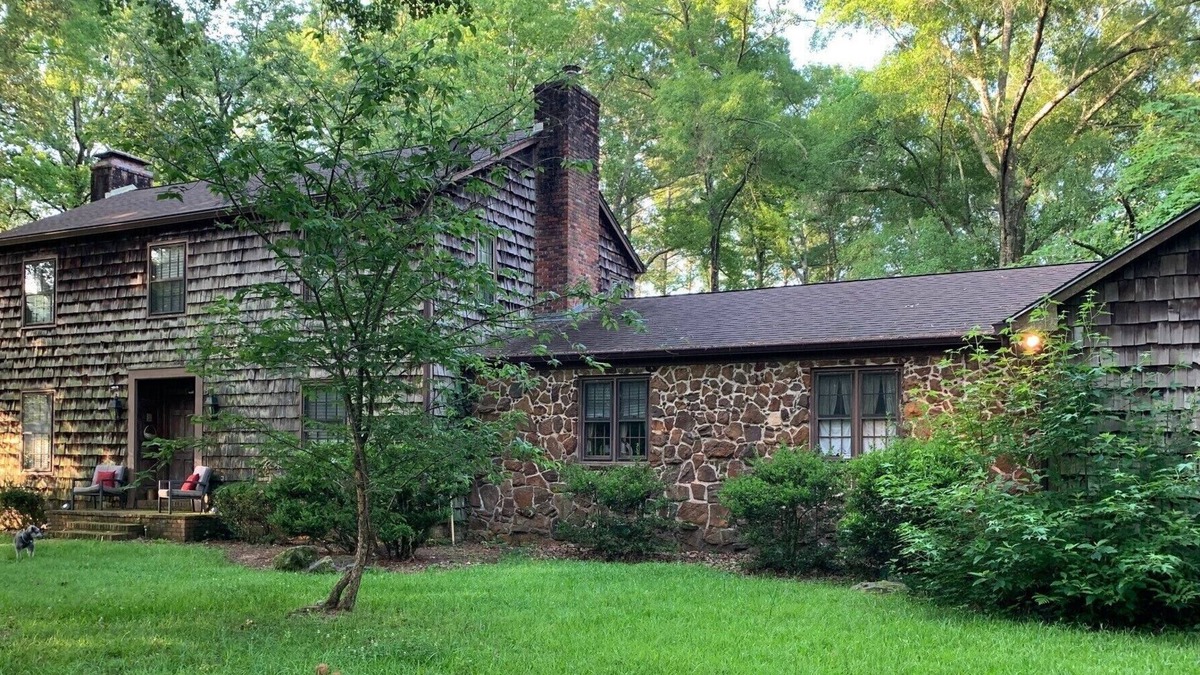 Pheba House | Big home Reunions Business Trips MSU events on 150 acres just 2.5 miles from MSU