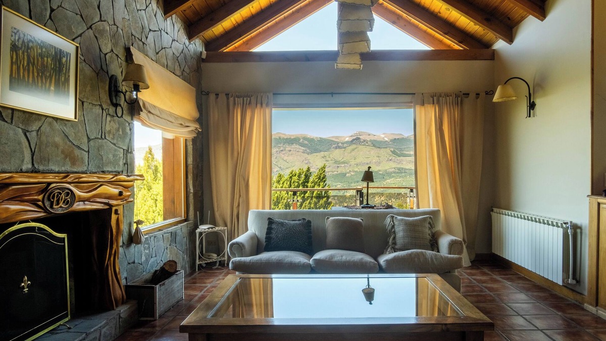 San Martin de los Andes House | Big House with Mountain Views in San Martín de los Andes