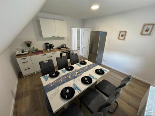 Bad Oeynhausen Apartment | Big House I 15 Beds I 8 Sleeping Room I Parking