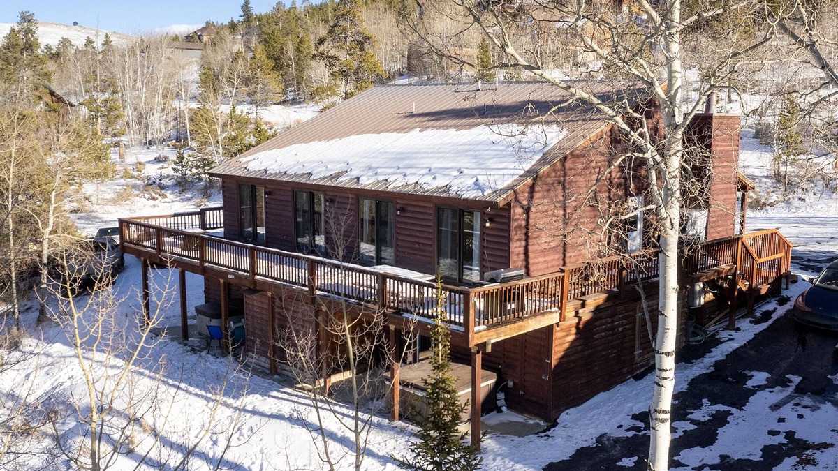 Innsbruck Val Moritz House | Big mountain views for big groups at Ski Granby Ranch! nn