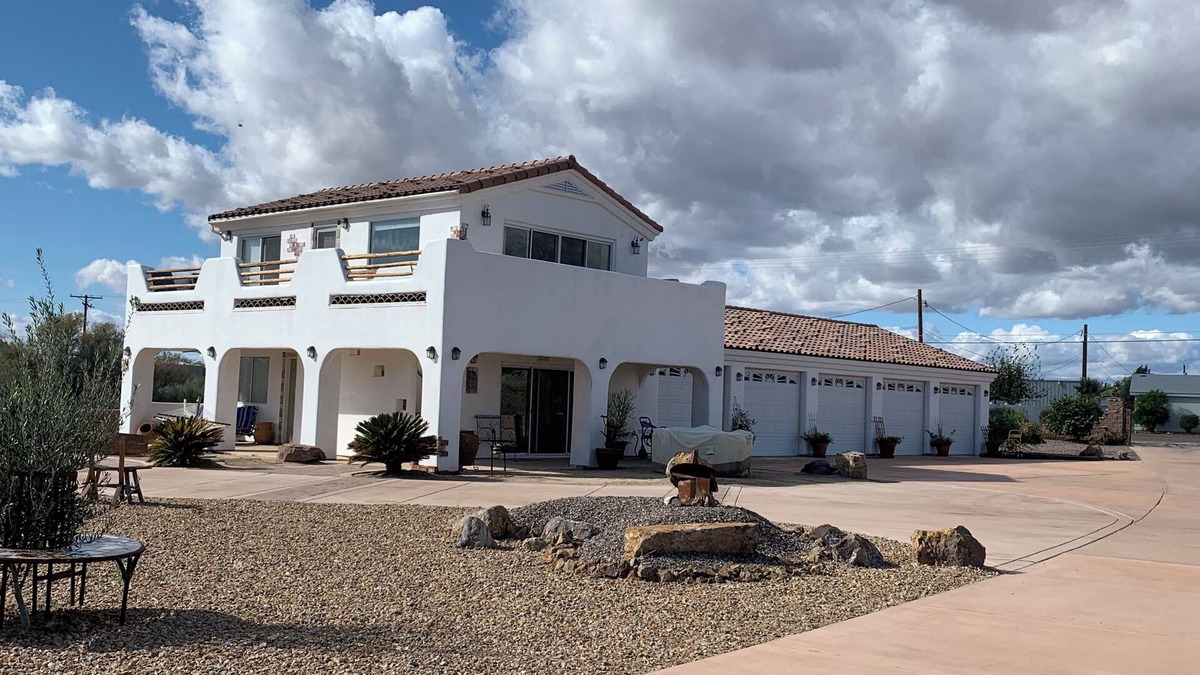 Earp House | Big River Luxury Riverfront Casita
