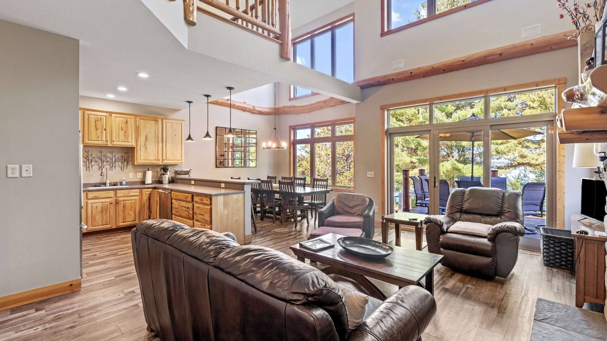 McGregor House | Big Sandy Lodge and Resort Lakefront Lodge - spacious-luxurious