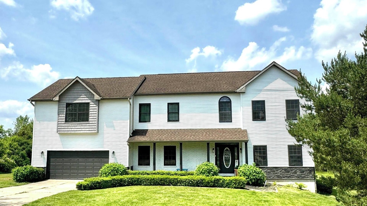 St. John House | Big secluded house close to Chicago and Lake Michigan,