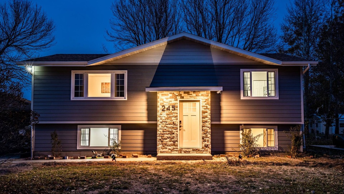 Lockwood House | Big Sky Hotelier - Outstanding Sauna House