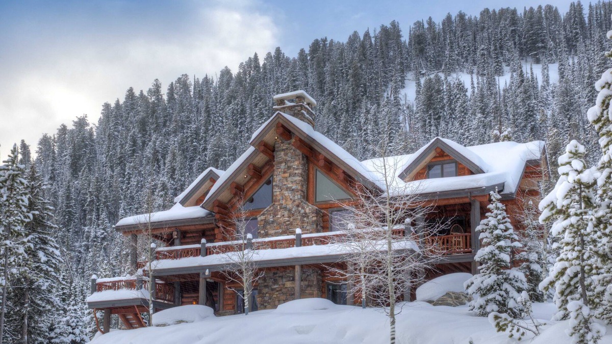 Big Sky House | Big Sky Vacation Rentals: MV Souvenirs Lodge