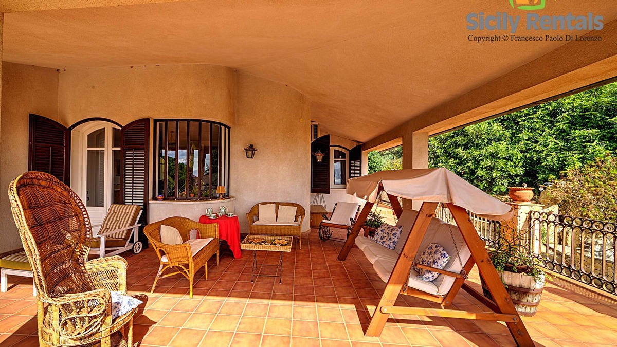 Terrasini Villa | Big villa overlooking the wonderful gulf of Castellammare