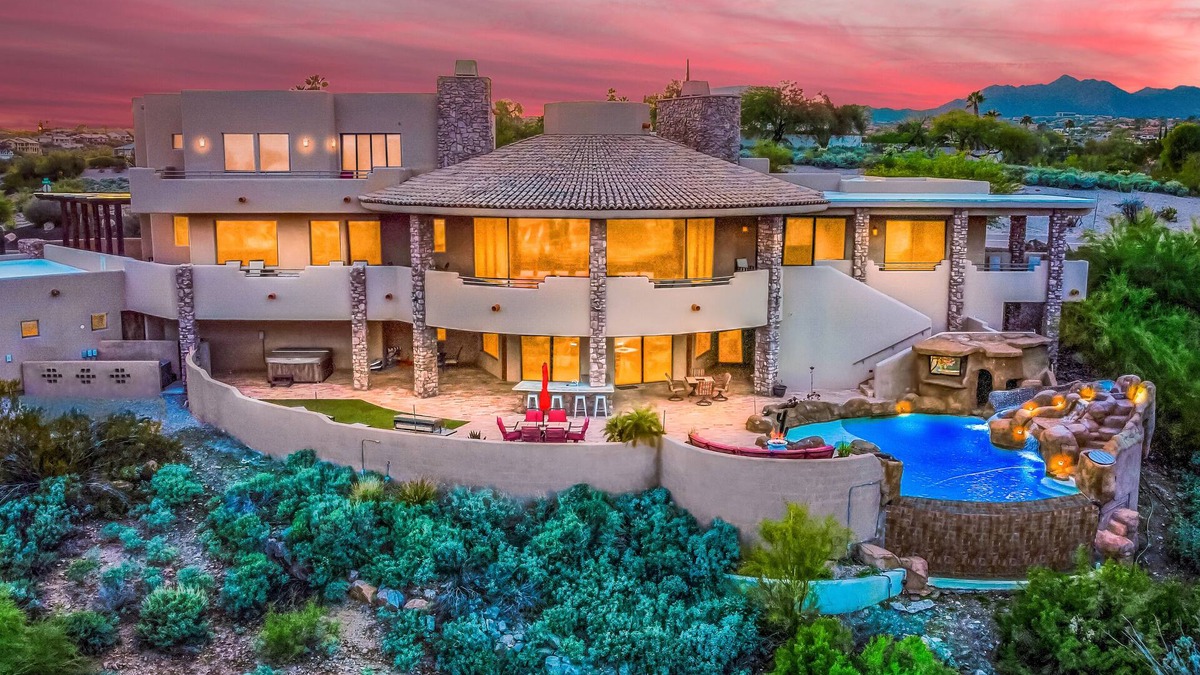 Fountain Hills House | BIGGEST BEST MANSION In NE Scottsdale Area- VIEWS, Infinity Pool, MOVIE THEATER!