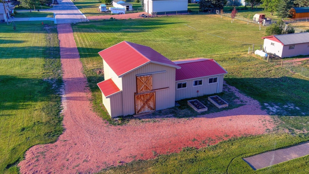 Dayton House | Bighorn Mountain Base Barn, Charming and unique!
