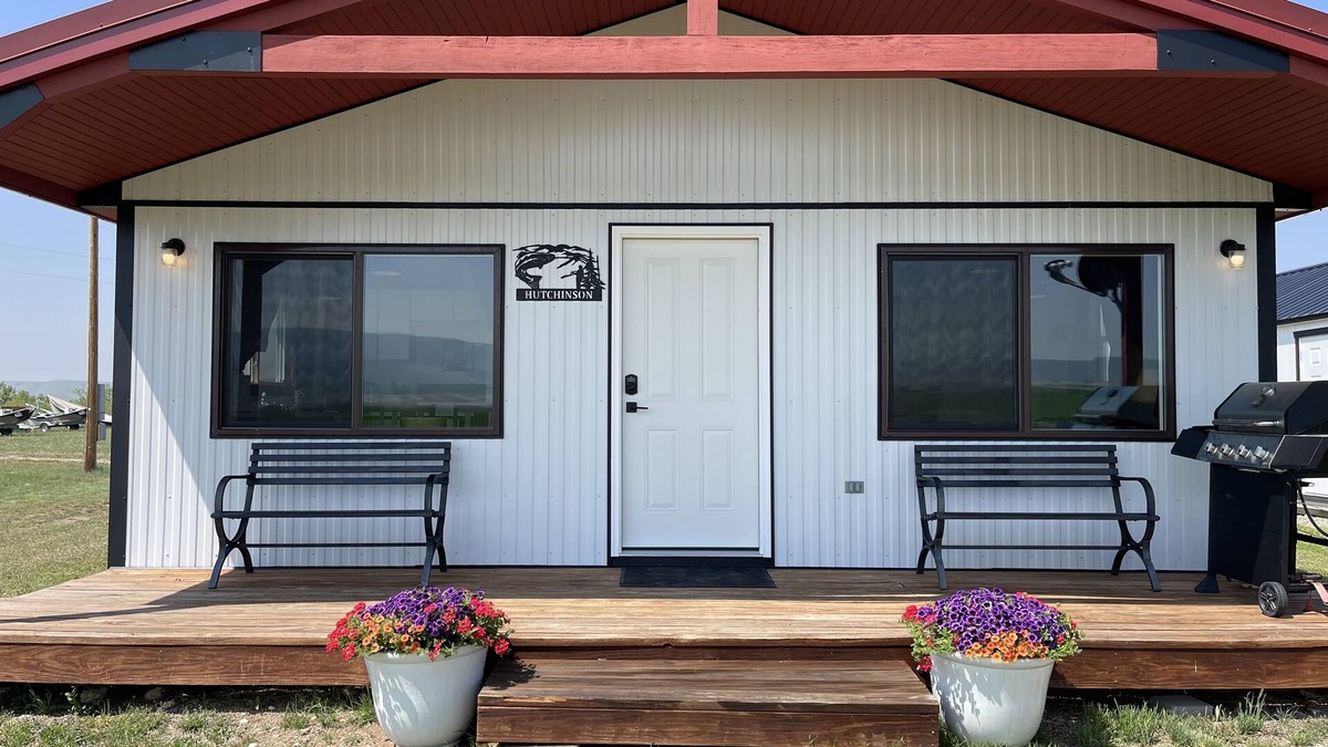 Fort Smith Cabin | Bighorn Mountain View Cabin