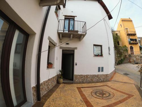 Ilbono House | Biginau ' e giosso