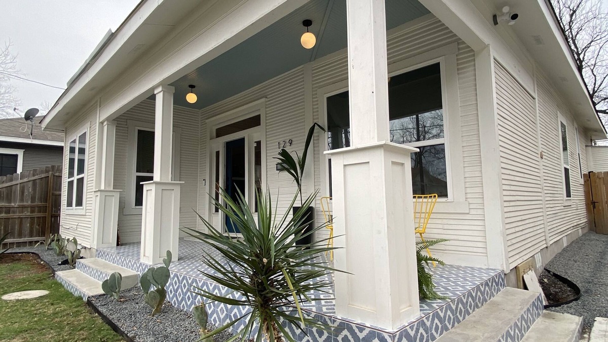 Southtown House | Bijou Casita in Historic Southtown near Riverwalk