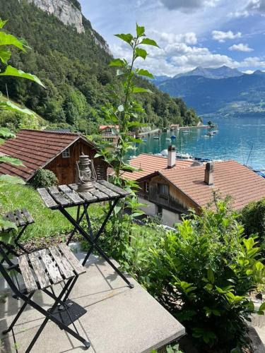Merligen Apartment | Bijou Loft - Charming Loft on Lake Thun near Interlaken
