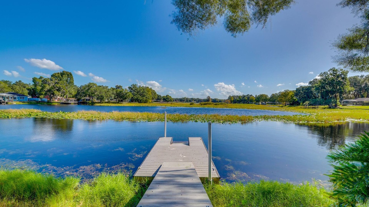 Inverness House | Bikes, Kayak & Dock: Lakefront Inverness Retreat