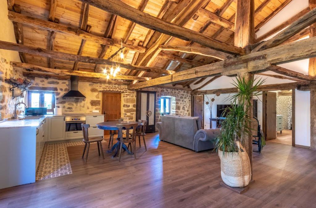 Erandio Apartment | Bilbao Nature with parking by Aston Rentals