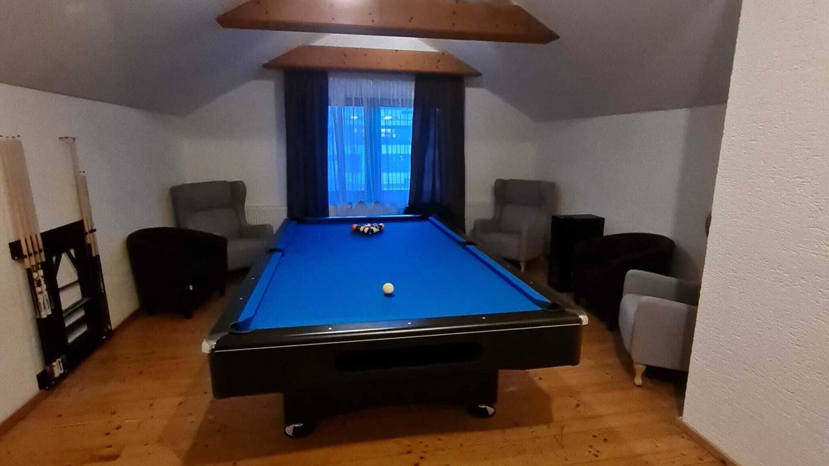 Ottnang am Hausruck Apartment | Billiards and Swedish stove - the apartment for up to 11 people in a quiet location.