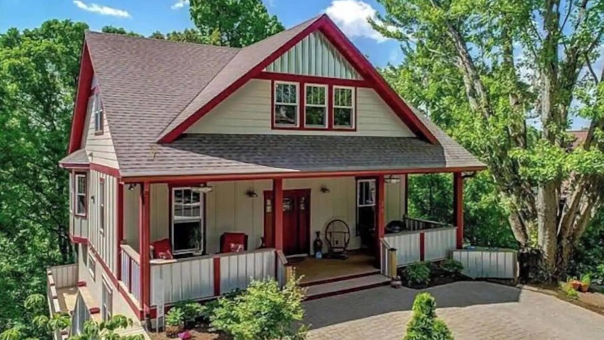 Kenilworth Apartment | Biltmore Hideaway - Luxury Urban Tree Top Retreat