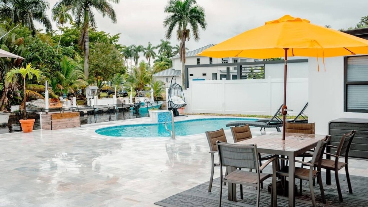 Lauderdale Isles House | Bimini Bliss: 3BR Waterfront Getaway w/Heated Pool & Outdoor Dining