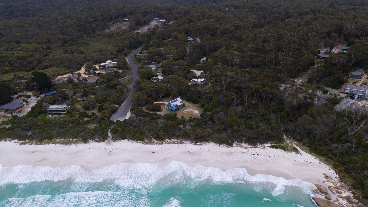 Binalong Bay House | Binalong - 5min from beach and pet friendly