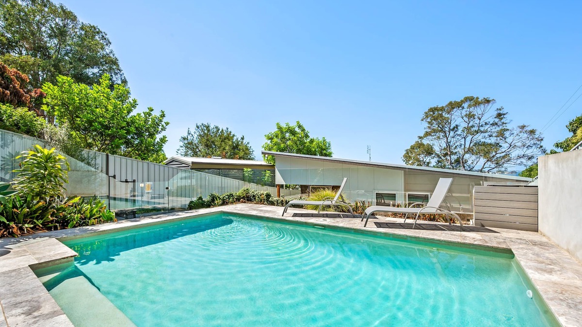 Lake Macquarie City Council House | ☀️ Biraban Lakefront 🛥 Jetty & Mooring 🏖 Pool 🐶 Dog Friendly