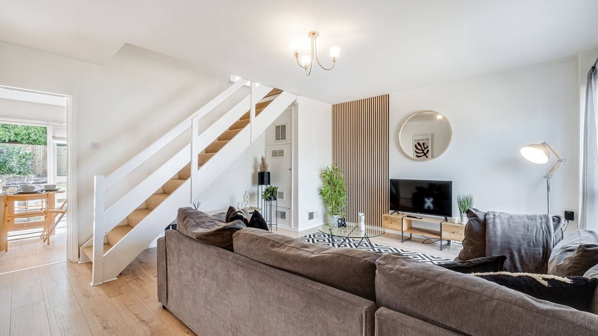 Northampton House | Birch Barn Inn by Our Home Short Stays