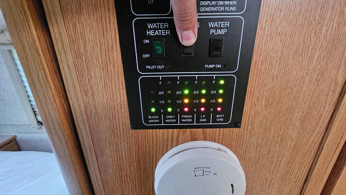 Houston House | Birch Tree Forest RV Surrounded by Lakes